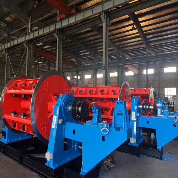 What is the rigid stranding machine