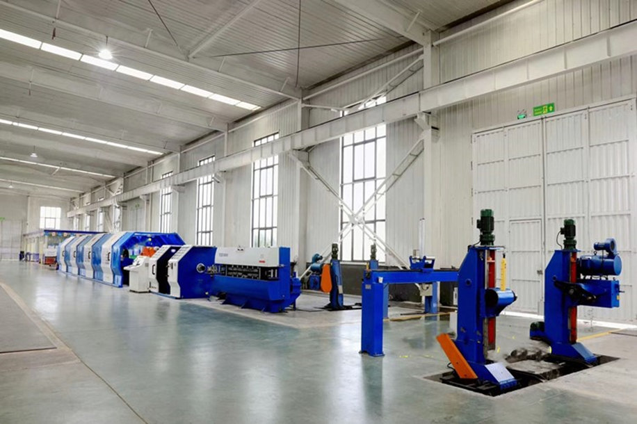 1600/1+4 Bow Type Stranding Machine With Independent Motor Driving.
