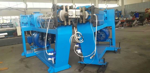 SJ50+70 Double Layer and Double Color Cable Coating Machine With Automatic Coiling Machine.