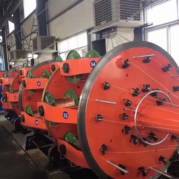 500/1+30 Planetary Type Steel Armored Cable Machine